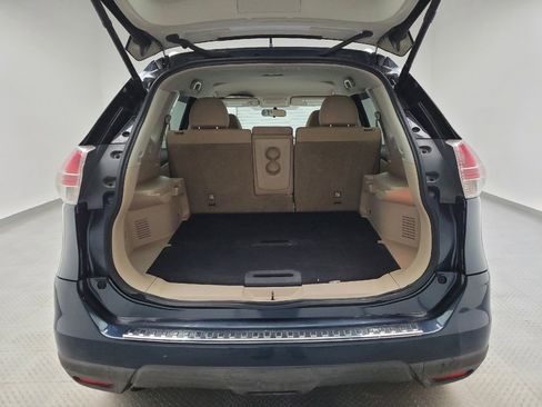 Used 2016 Nissan Rogue SV w/ SV Premium Package image 29