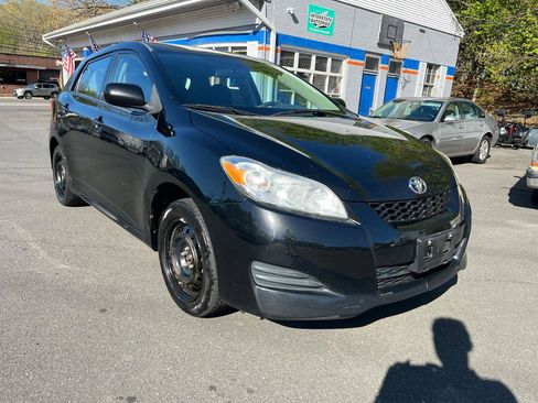 Used 2013 Toyota Matrix L FWD image 7