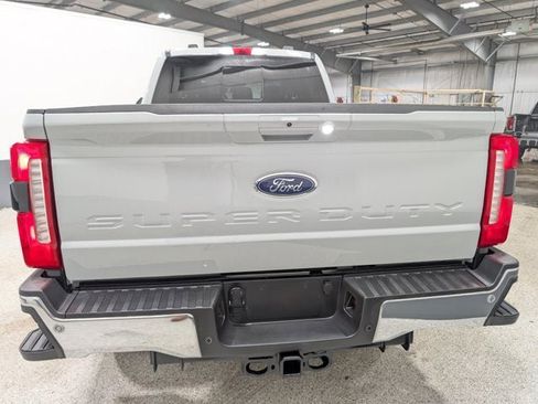 Used 2025 Ford F350 Lariat w/ Lariat Ultimate Package image 4
