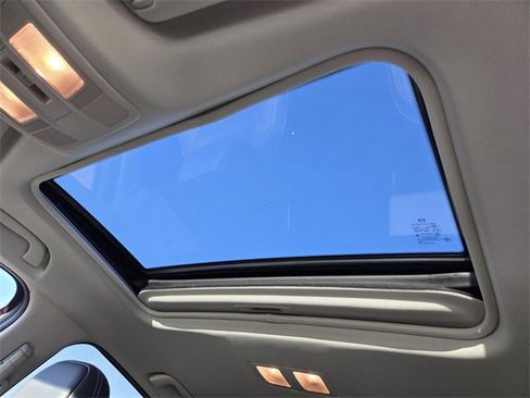 Used 2025 MAZDA CX-5 AWD 2.5 S w/ Preferred Package image 17