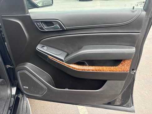 Used 2019 Chevrolet Suburban Premier image 45