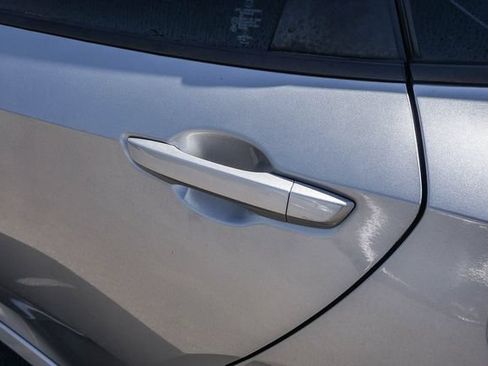 Used 2019 Honda Civic LX image 10
