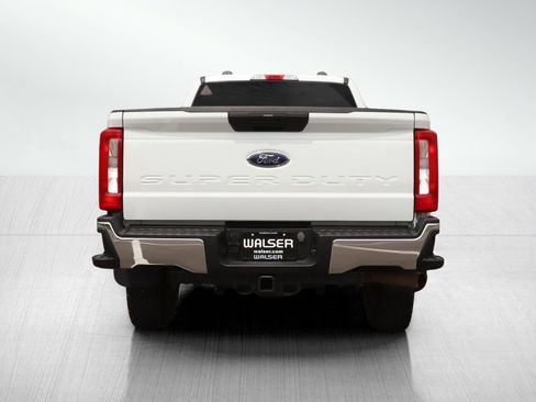 Used 2023 Ford F250 XLT AWD/4WD image 5