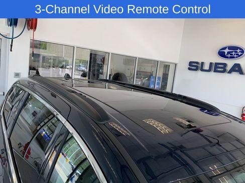 Used 2022 Chrysler Pacifica Limited w/ Uconnect Theater Family Group image 23