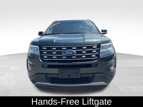 Used 2016 Ford Explorer XLT w/ Equipment Group 202A FWD image 2
