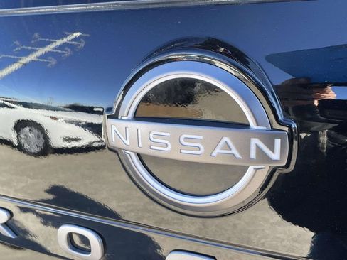 Used 2025 Nissan Rogue S image 8