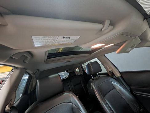 Used 2009 Nissan Rogue SL w/ Premium Pkg AWD/4WD image 31