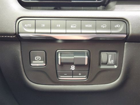 Used 2021 Cadillac Escalade Sport w/ Driver Assist Tech Package image 33