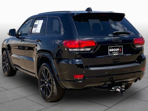 Used 2022 Jeep Grand Cherokee Laredo X RWD image 12