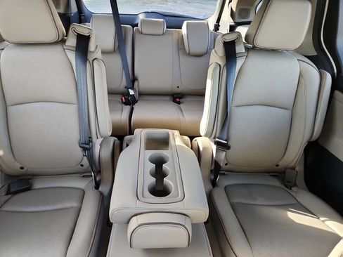 Used 2023 Honda Odyssey Elite image 20