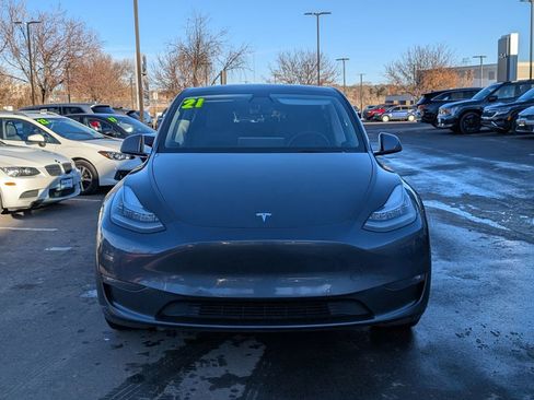 Used 2021 Tesla Model Y Long Range image 2
