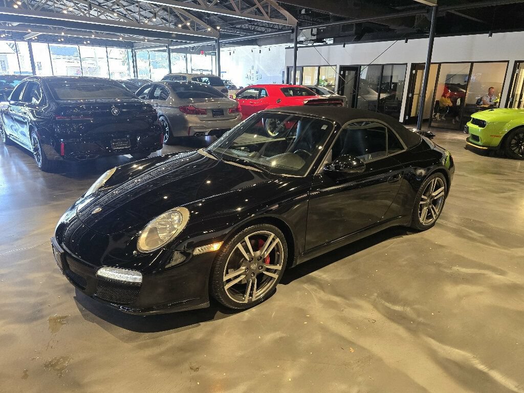 Used 2012 Porsche 911 Cabriolet image 33