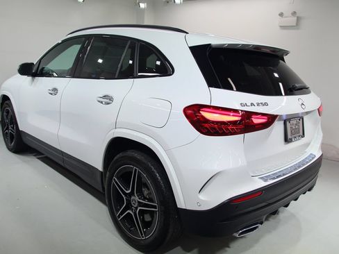 Certified 2024 Mercedes-Benz GLA 250 4MATIC image 18