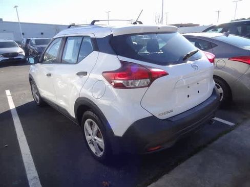 Used 2019 Nissan Kicks S w/ Exterior Package image 6