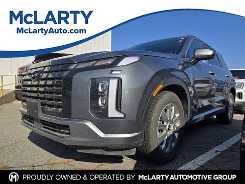 Used 2024 Hyundai Palisade SEL FWD image 1