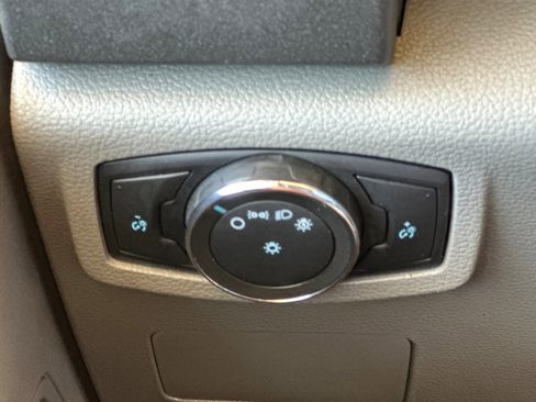 Used 2022 Ford F350 XL w/ Trailer Tow Package image 25