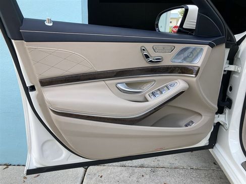 Used 2015 Mercedes-Benz S 550 Sedan image 35
