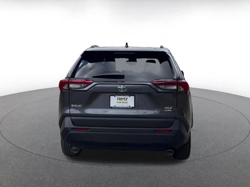 Used 2025 Toyota RAV4 XLE image 12