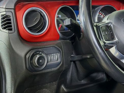 Used 2018 Jeep Wrangler Unlimited Rubicon image 11