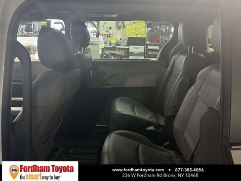 Used 2024 Toyota Sienna Limited AWD/4WD image 11