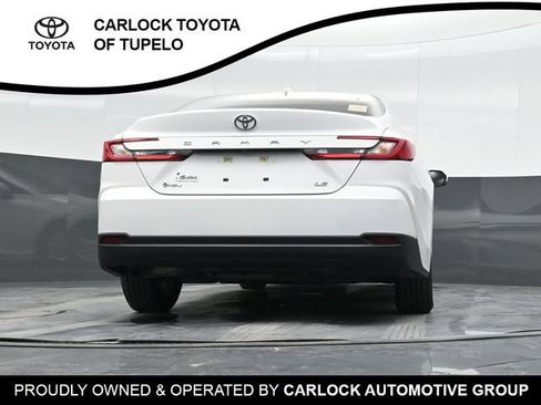 Used 2025 Toyota Camry SE FWD image 41