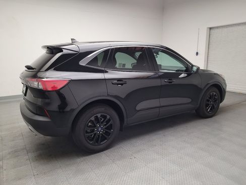 Used 2022 Ford Escape SE FWD image 10