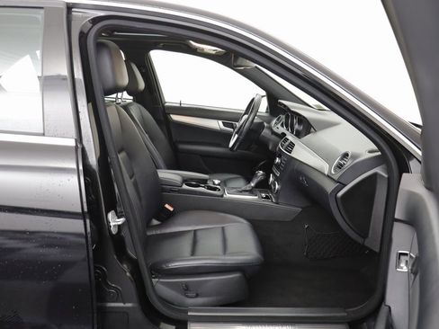 Used 2014 Mercedes-Benz C 250 Sedan image 18