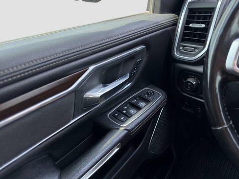 Used 2021 RAM 1500 Laramie AWD/4WD image 12