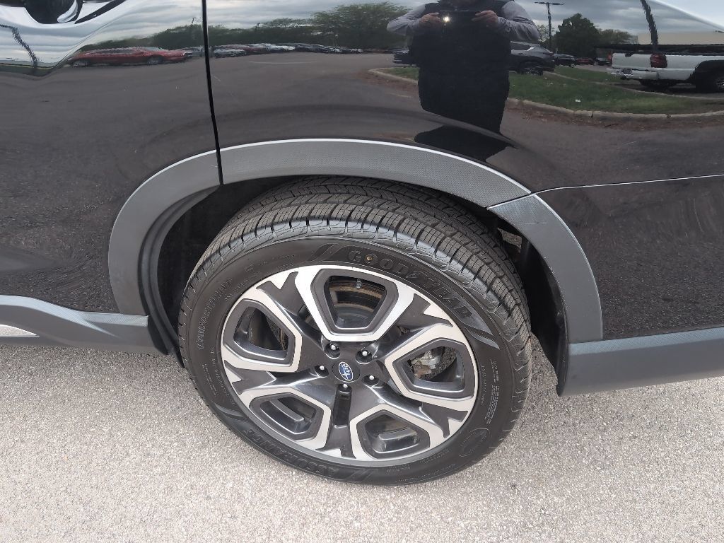 Used 2023 Subaru Ascent Limited AWD/4WD image 11