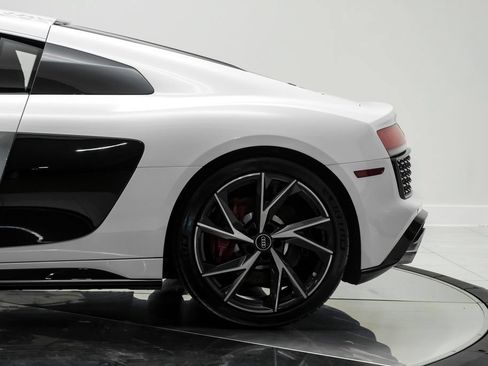 Used 2021 Audi R8 V10 RWD image 18