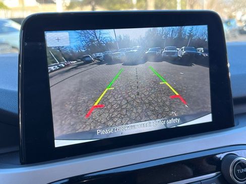 Used 2020 Ford Escape SE Sport image 31