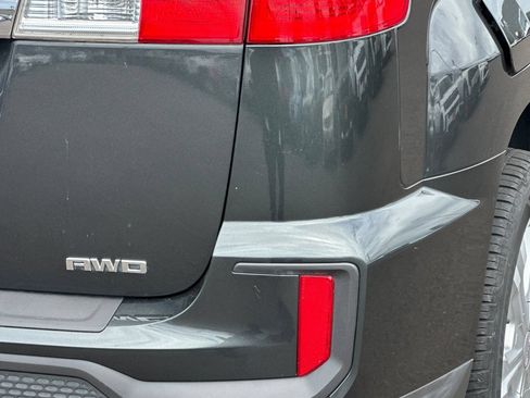 Used 2017 GMC Terrain SLE AWD/4WD image 25