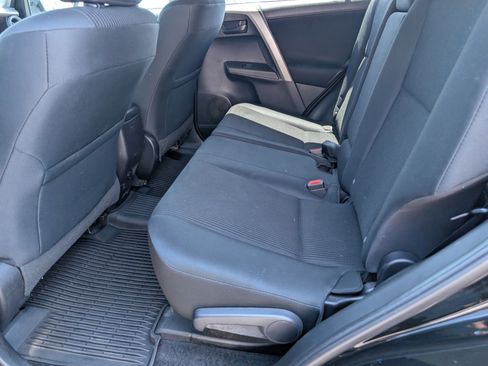 Used 2017 Toyota RAV4 LE w/ All Weather Liner Package AWD/4WD image 25