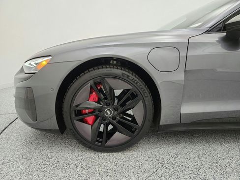 Used 2022 Audi RS e-tron GT AWD/4WD image 16