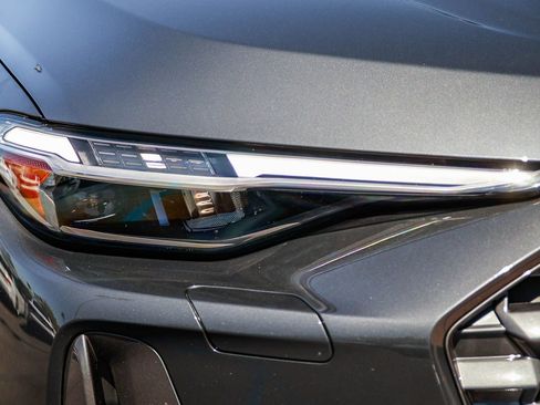 Certified 2025 Audi Q5 Premium Plus w/ Premium Plus image 12