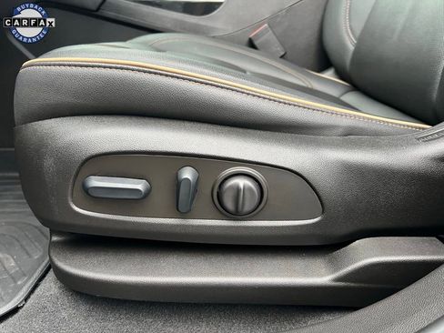 Used 2022 Chevrolet Blazer Premier w/ Enhanced Convenience Package image 10