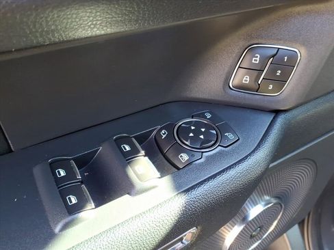 Certified 2024 Ford Expedition Limited image 18