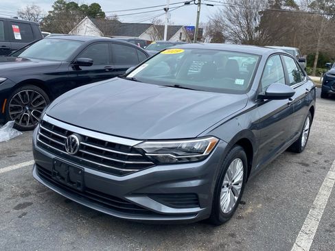 Used 2019 Volkswagen Jetta S w/ Driver Assistance Package image 2