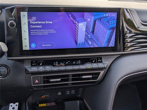 Used 2025 Toyota Camry XSE image 30