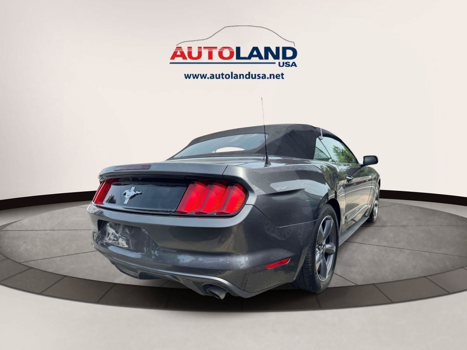 Used 2015 Ford Mustang Convertible w/ Equipment Group 051A RWD image 3