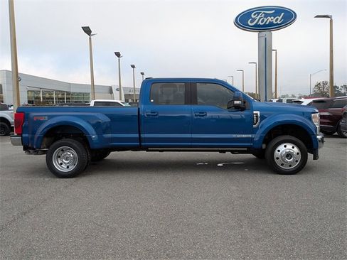 Certified 2022 Ford F450 Lariat w/ Lariat Ultimate Package image 3