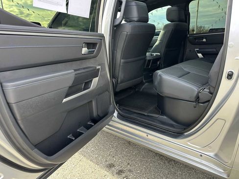 Used 2023 Toyota Tundra Platinum image 15