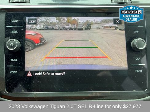 Used 2023 Volkswagen Tiguan SEL R-Line AWD/4WD image 19