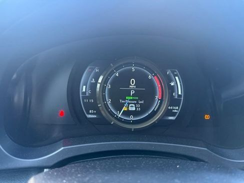 Used 2017 Lexus IS 200t F Sport w/ F Sport Package RWD image 17