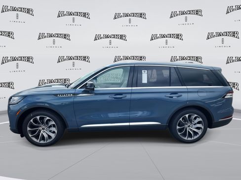 New 2025 Lincoln Aviator Reserve image 2