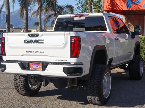 Used 2024 GMC Sierra 2500 Denali Ultimate image 10