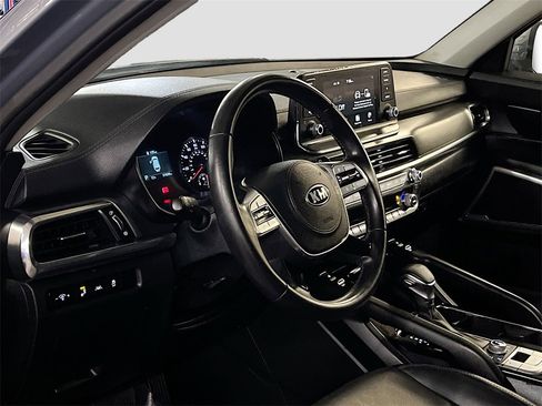 Used 2022 Kia Telluride S image 9