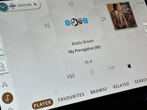 Used 2025 Land Rover Range Rover Sport image 20