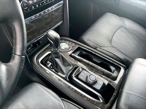 Certified 2022 Nissan Armada Platinum image 15