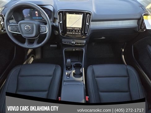 Used 2026 Volvo XC40 B4 Core w/ Protection Package Premier FWD image 26